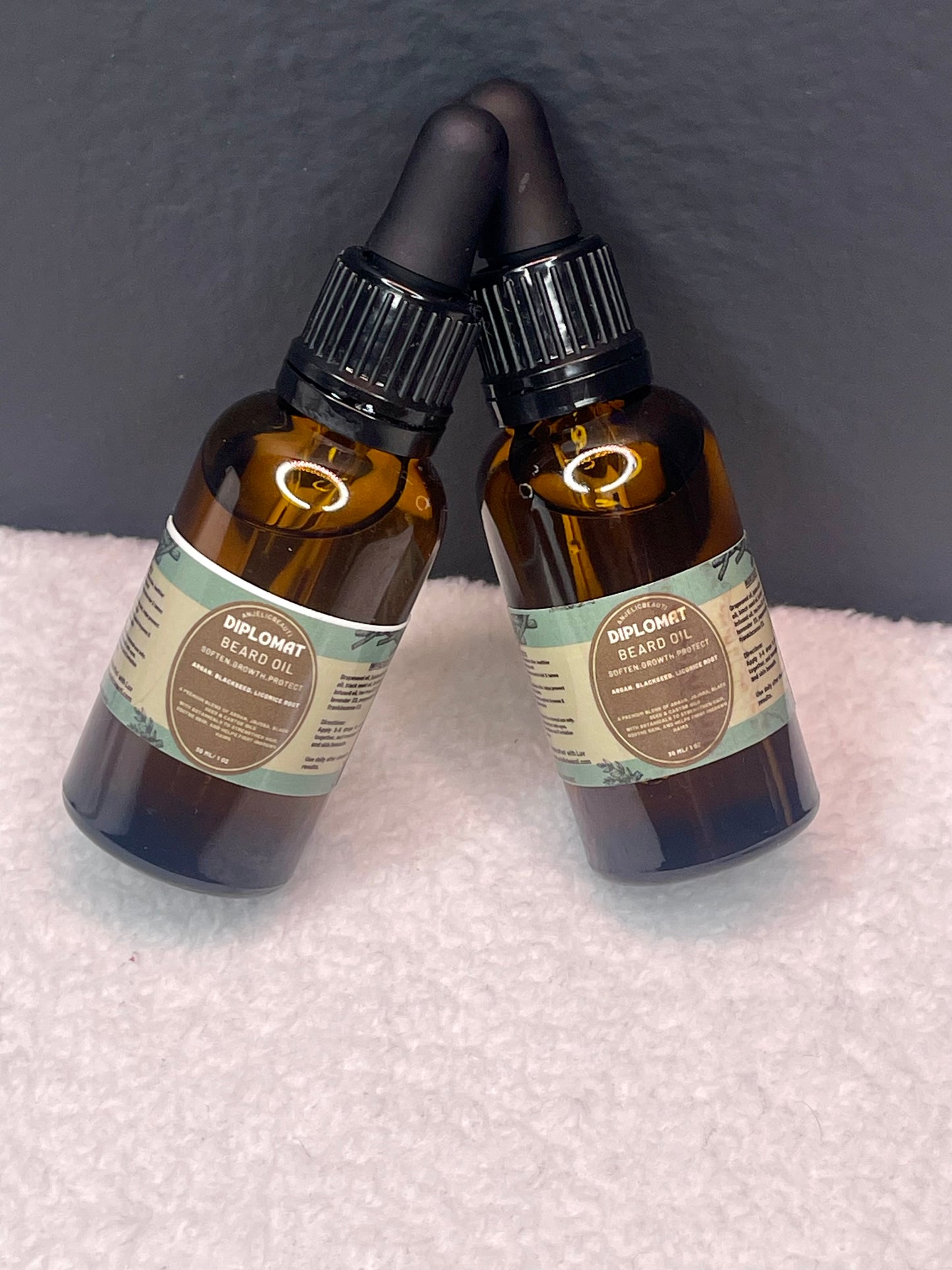 🖤 The Diplomat – Premium Beard Oil